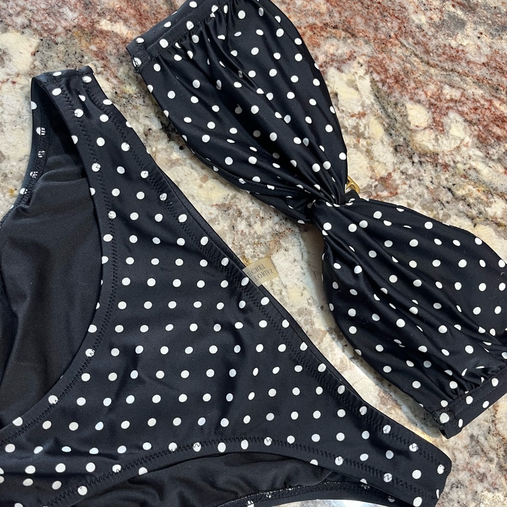 Victoria Secret polkadot, bikini!